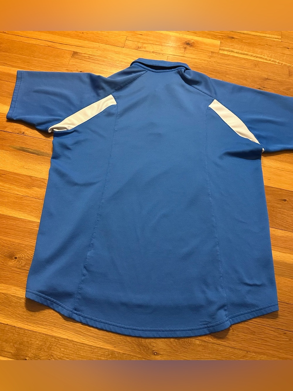 Nike Men’s Royal Blue Polo with White Shoulder Panels - Picture 4 of 8